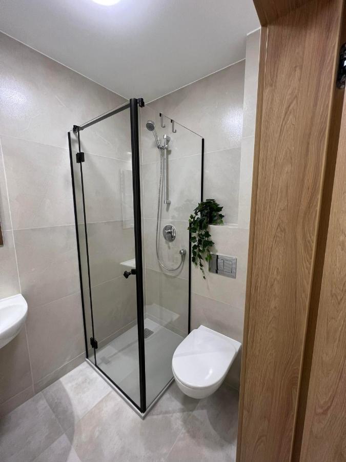 Apartamenty Polna 60 Żory Exteriör bild
