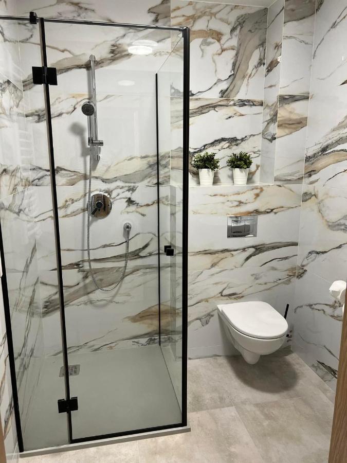 Apartamenty Polna 60 Żory Exteriör bild
